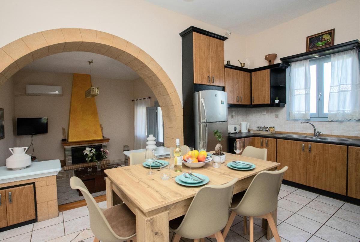Suitetrails - Agriolivadi View House