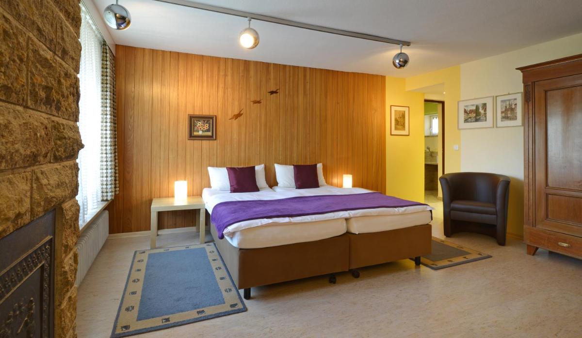 Landhotel Schwarzes Ross - Housity