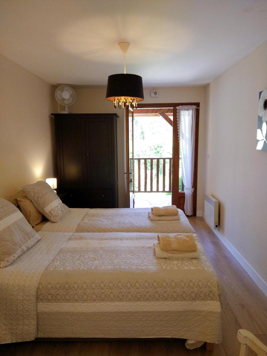 La Colline - Chambre d'hôtes - B&B - Housity