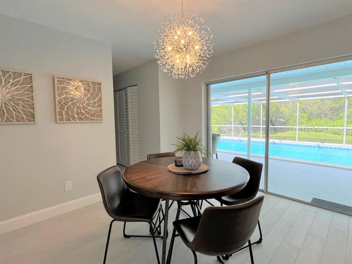 Beautiful Modern Home in Jensen Beach with Heated Pool Near Downtown and Beaches - Housity