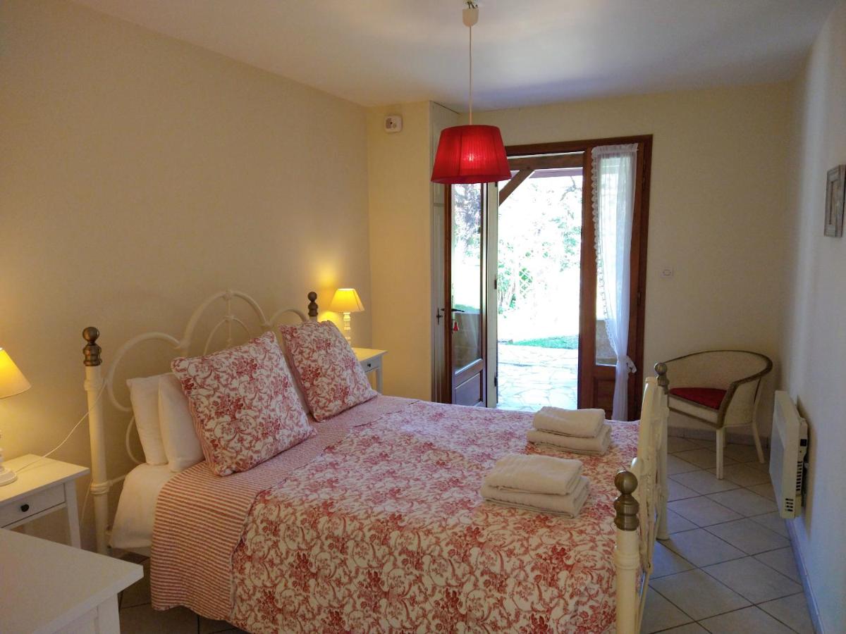 La Colline - Chambre d'hôtes - B&B - Housity
