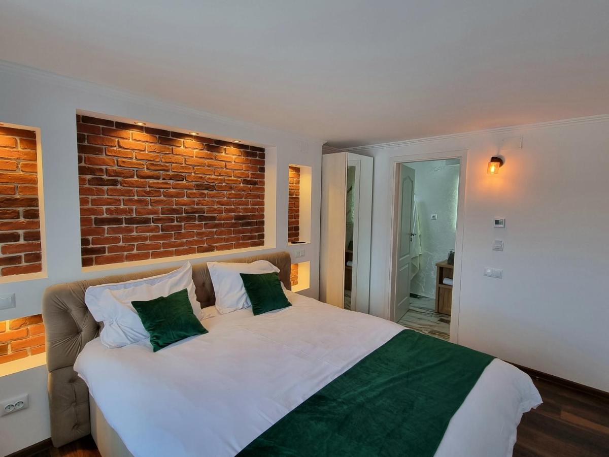 Hanul Doftana - Housity