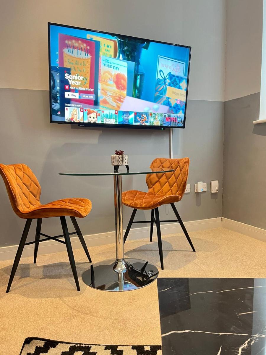 The Law House By The Opulence - Free City Centre Parking - Housity