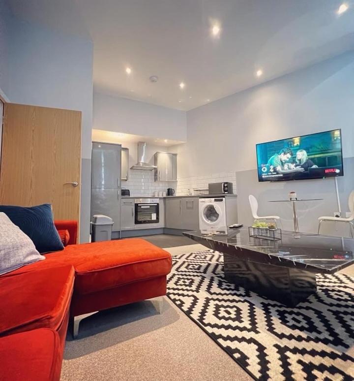 The Law House By The Opulence - Free City Centre Parking - Housity