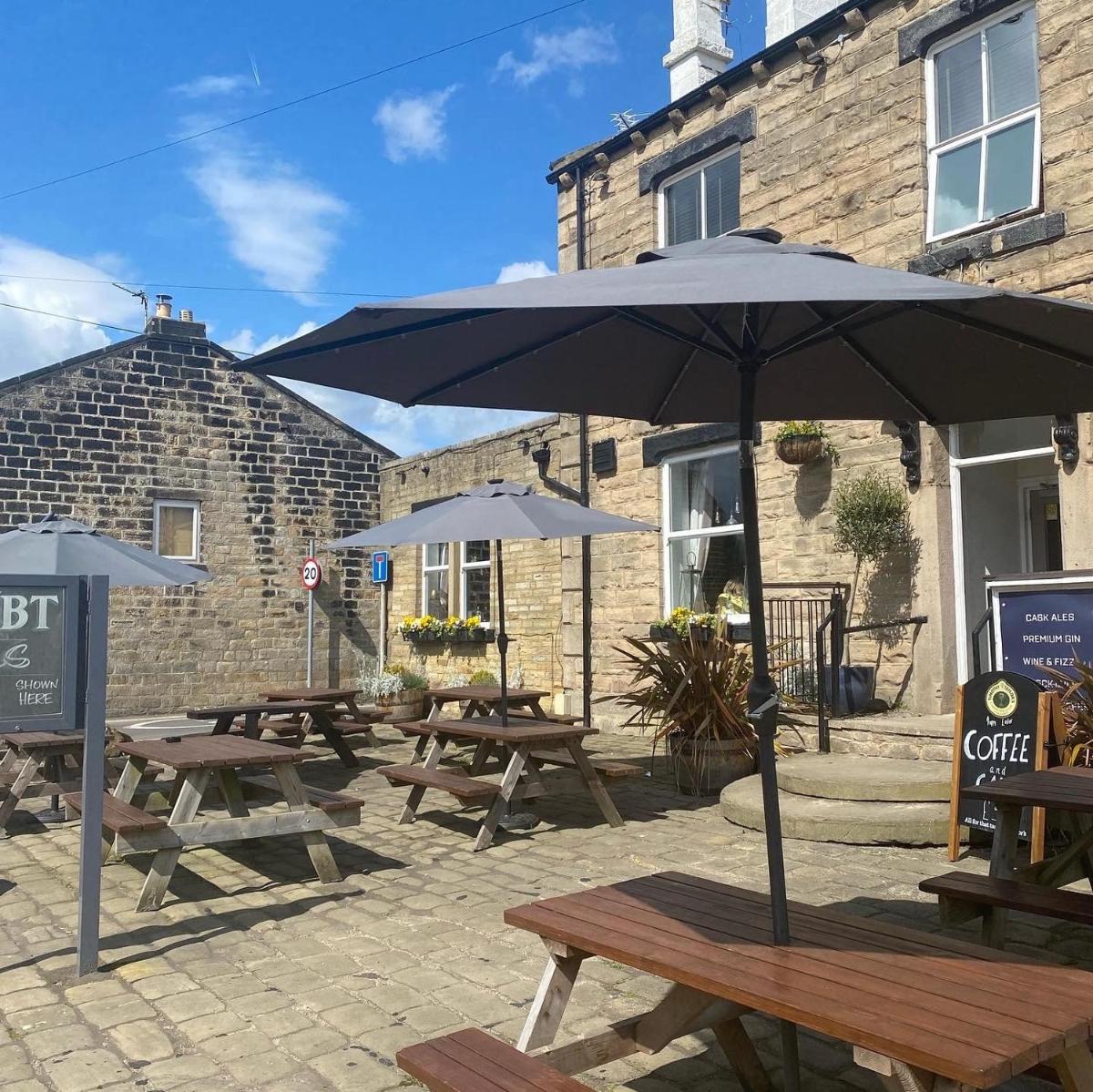 The White Swan, Yeadon - Housity