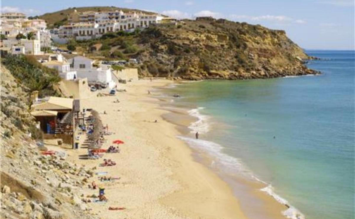 Studio Free Parking 300m walking to beach Burgau - Housity