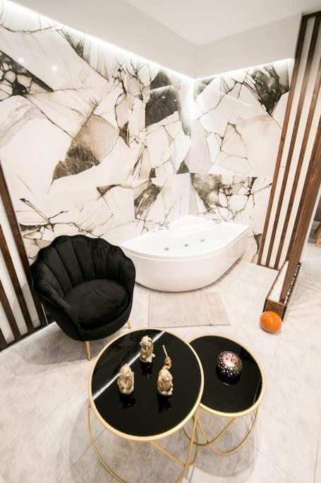 *Magnifique* New House - Full Comfort! - Housity