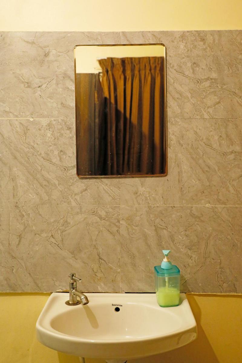 Hotel Blue Mystic - Housity
