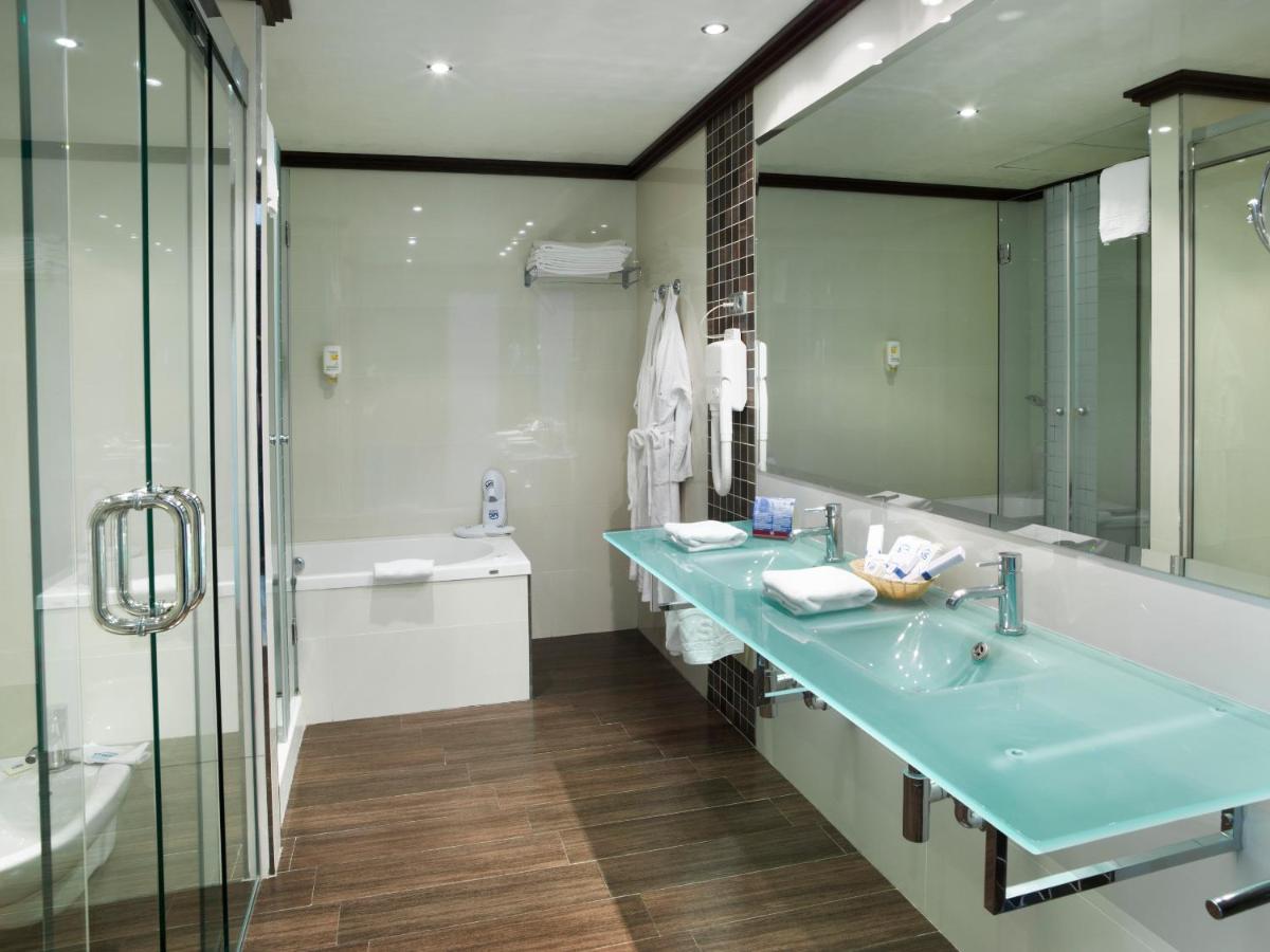 Un baño de MS Amaragua