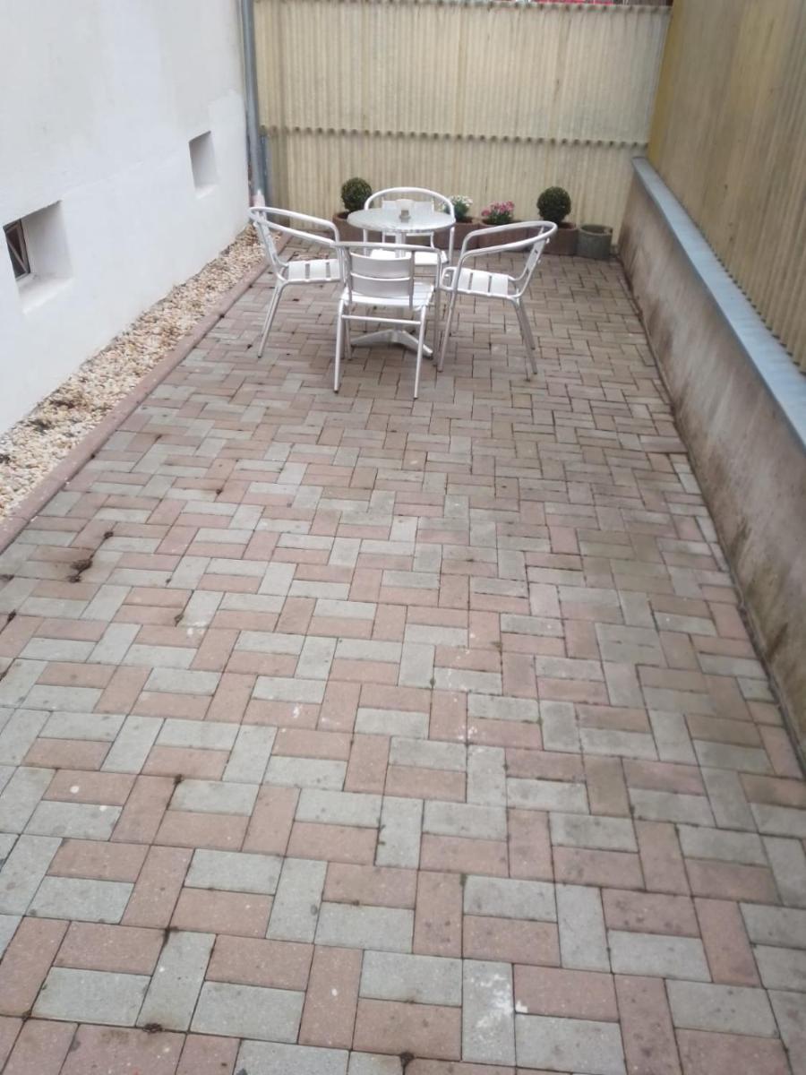 schöne 2 Zimmerwohnung - Housity