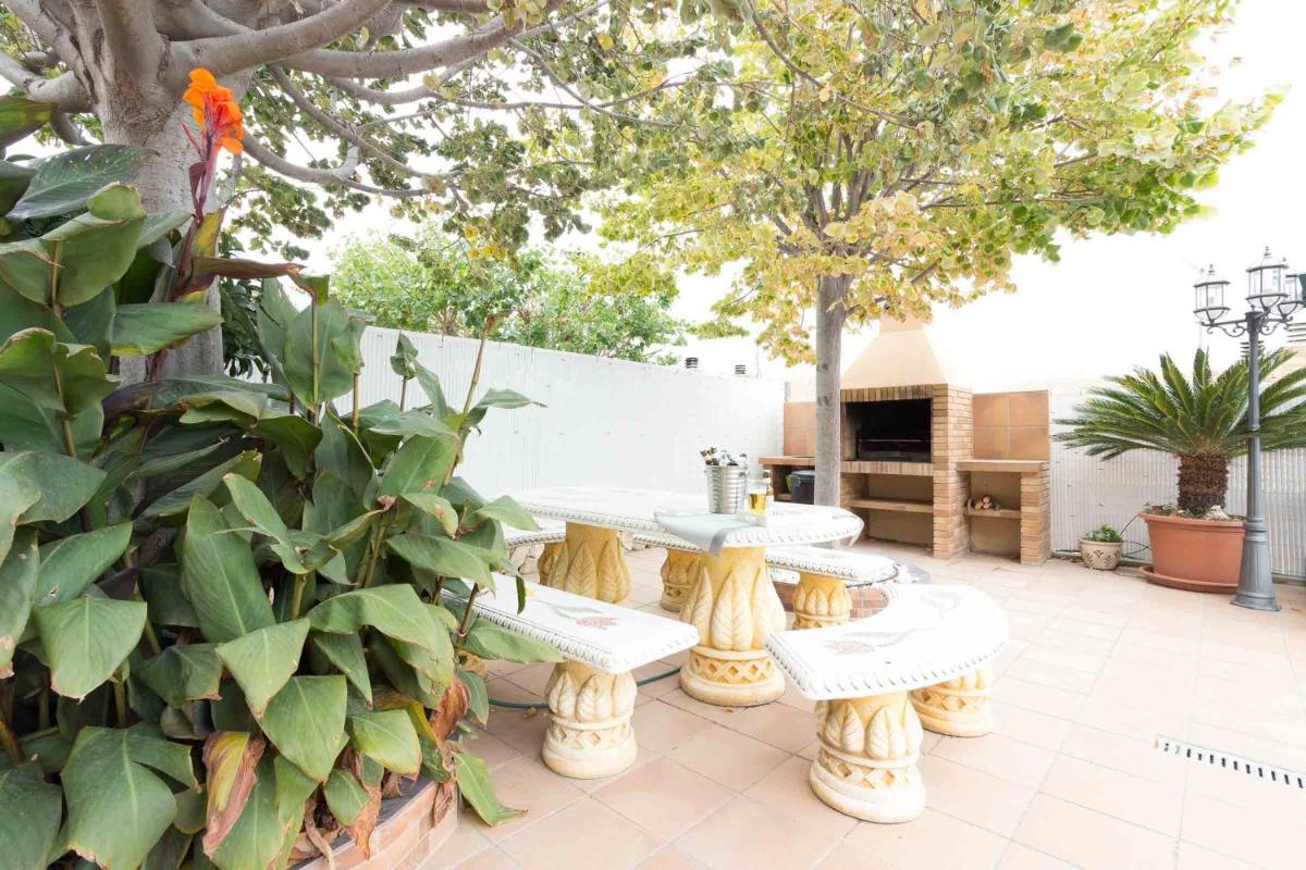 Villa CanRoda- Preciosa villa con piscina privada - Housity