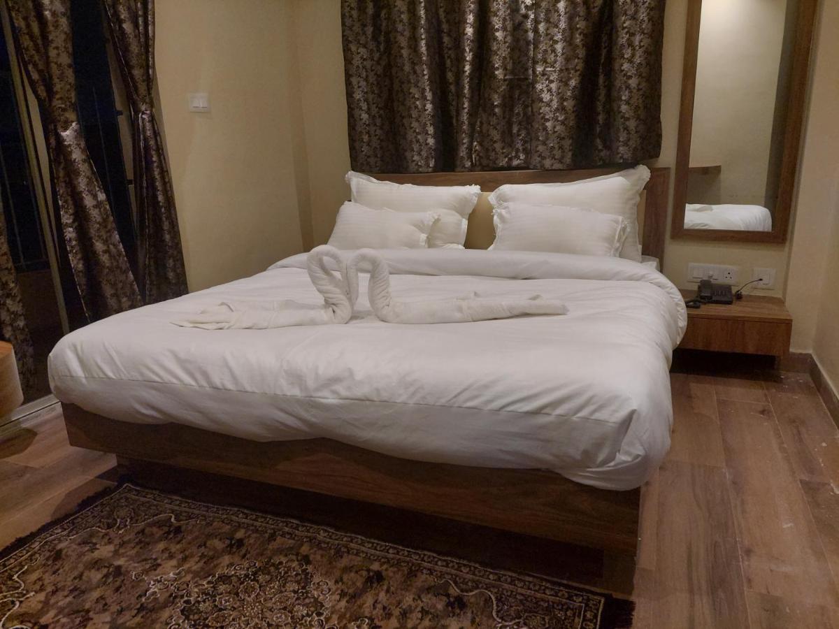 DREAM HOTEL - Housity