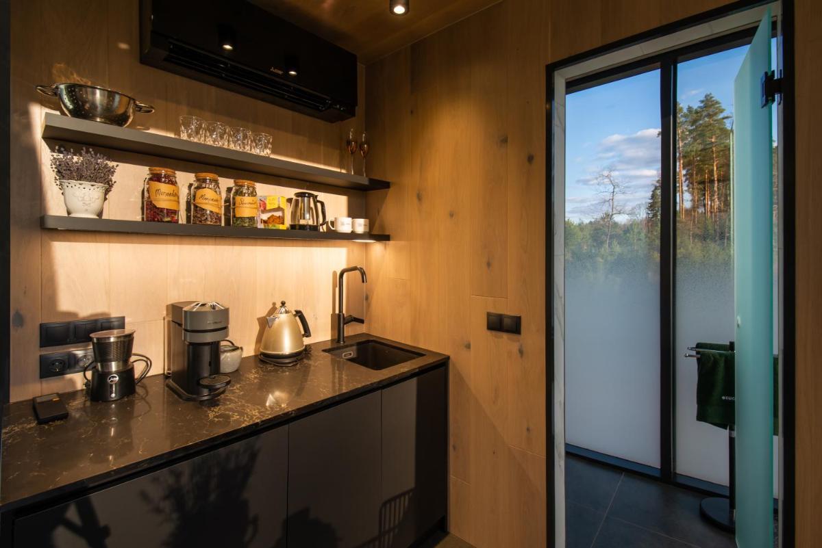 ÖÖD Hötels Roosisaare – with sauna - Housity