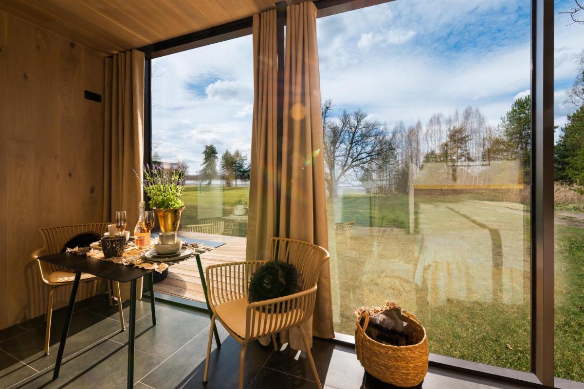 ÖÖD Hötels Roosisaare – with sauna - Housity