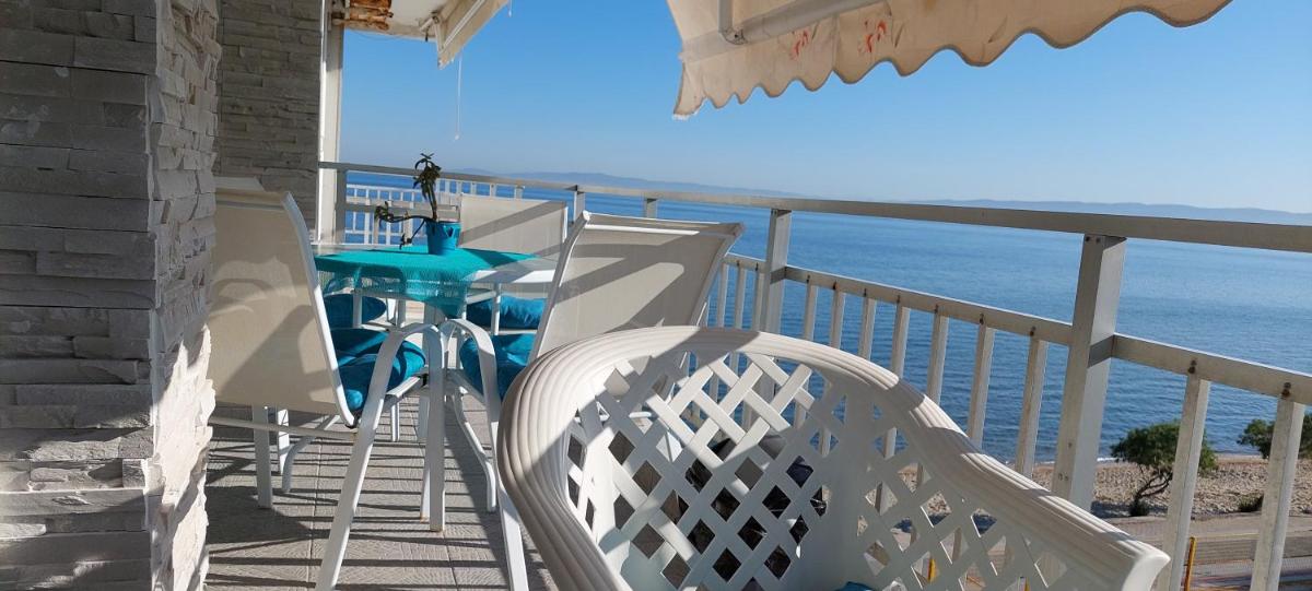 Sea view Perea Apartment - Housity