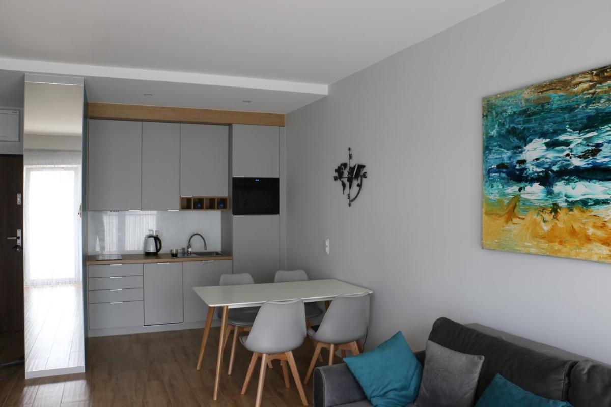 Turkusowa Liwia - Housity