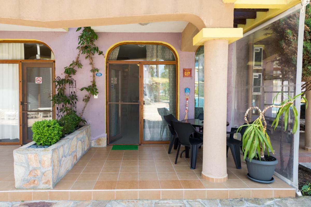 Garden Beach Luxurios Apartment A9 - Hizvo