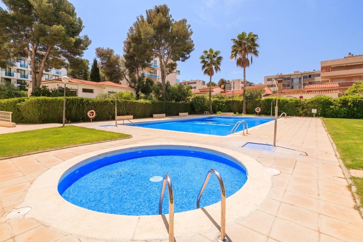 UHC AQUA FAMILY COMPLEX - Housity