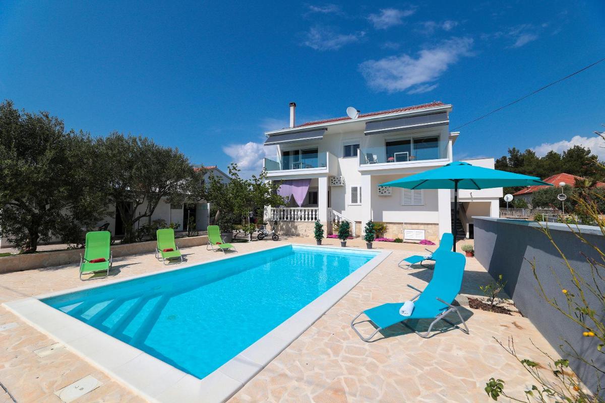 Apartment Alan 3 - Housity