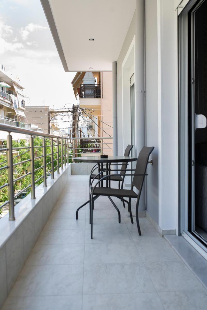 ENIO AXD guest house with private parking - Housity