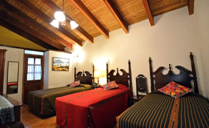 Hotel Candelaria Antigua - Housity