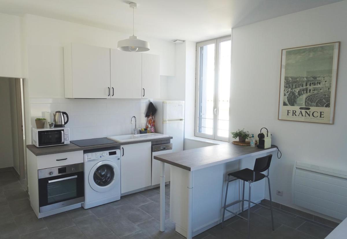 Maison Carrée/Coeur historique de Nîmes - Superbe Appt 55m² - Housity