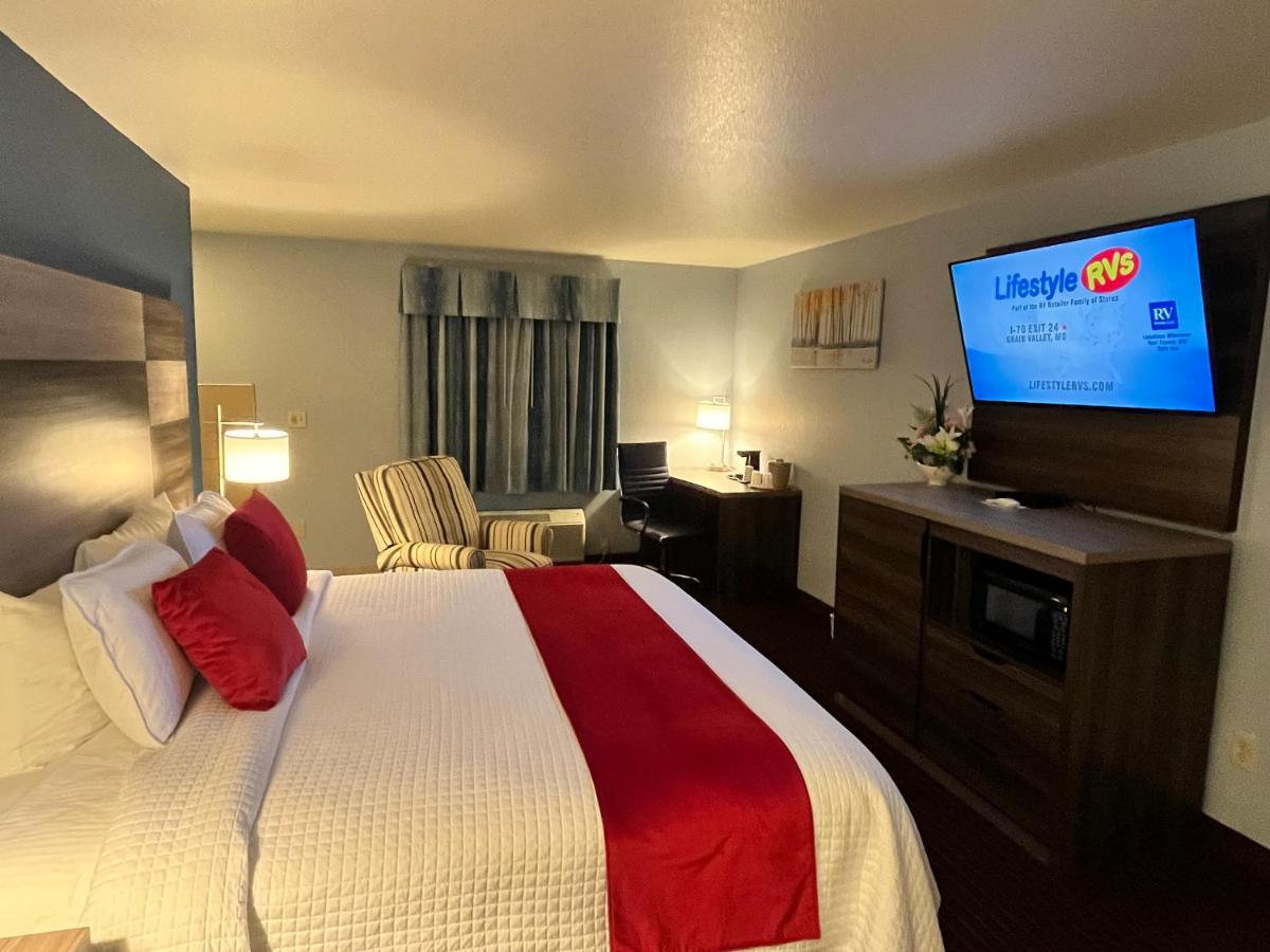 Garnett Hotel & RV Park - Housity