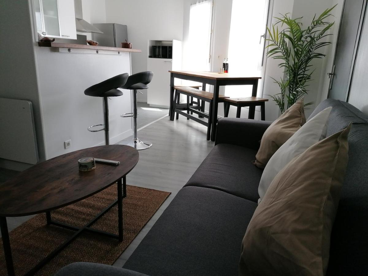 Great bright and spacious apart + private parking - Housity