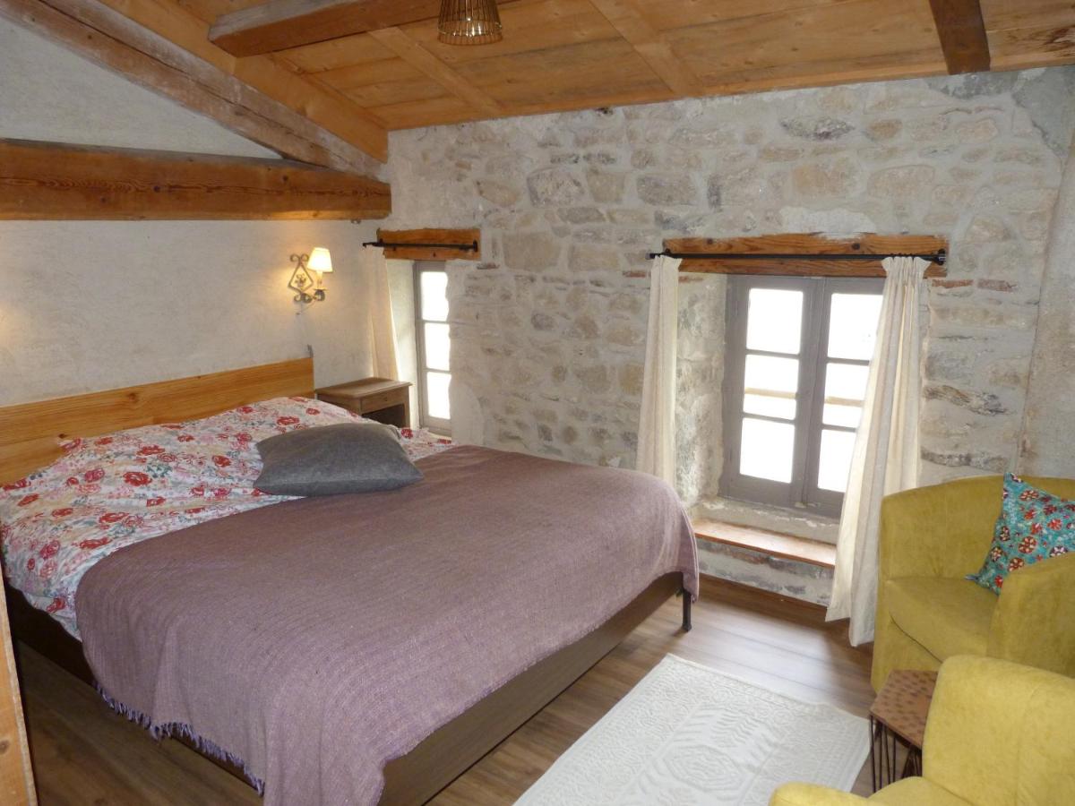 Chambres d\'Hôtes La Fougeraie - Housity