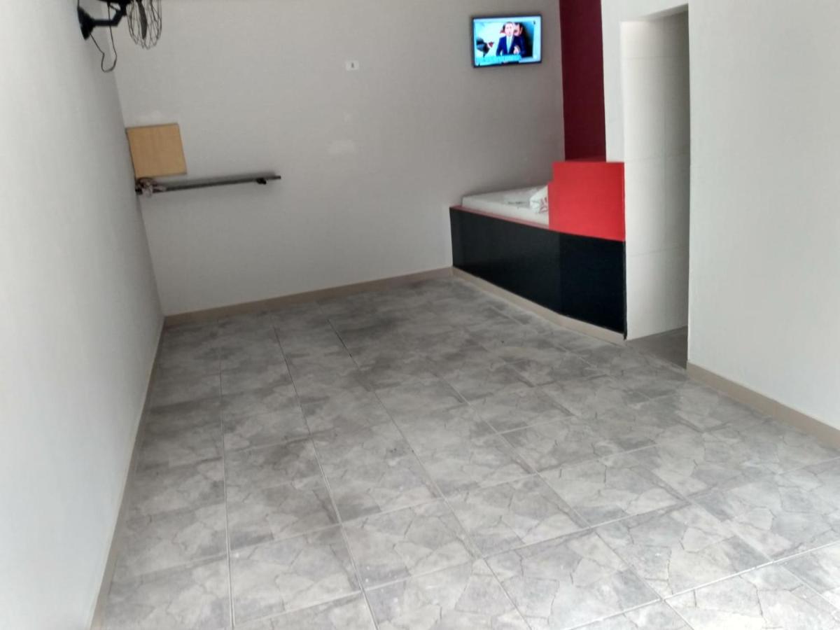 Hotel Red Love - Housity