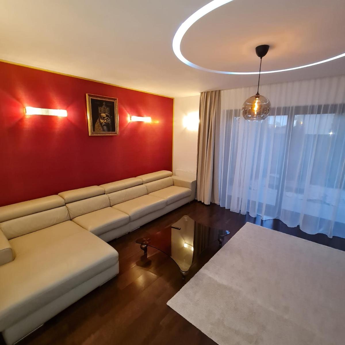 White Galaxy Villa - Housity