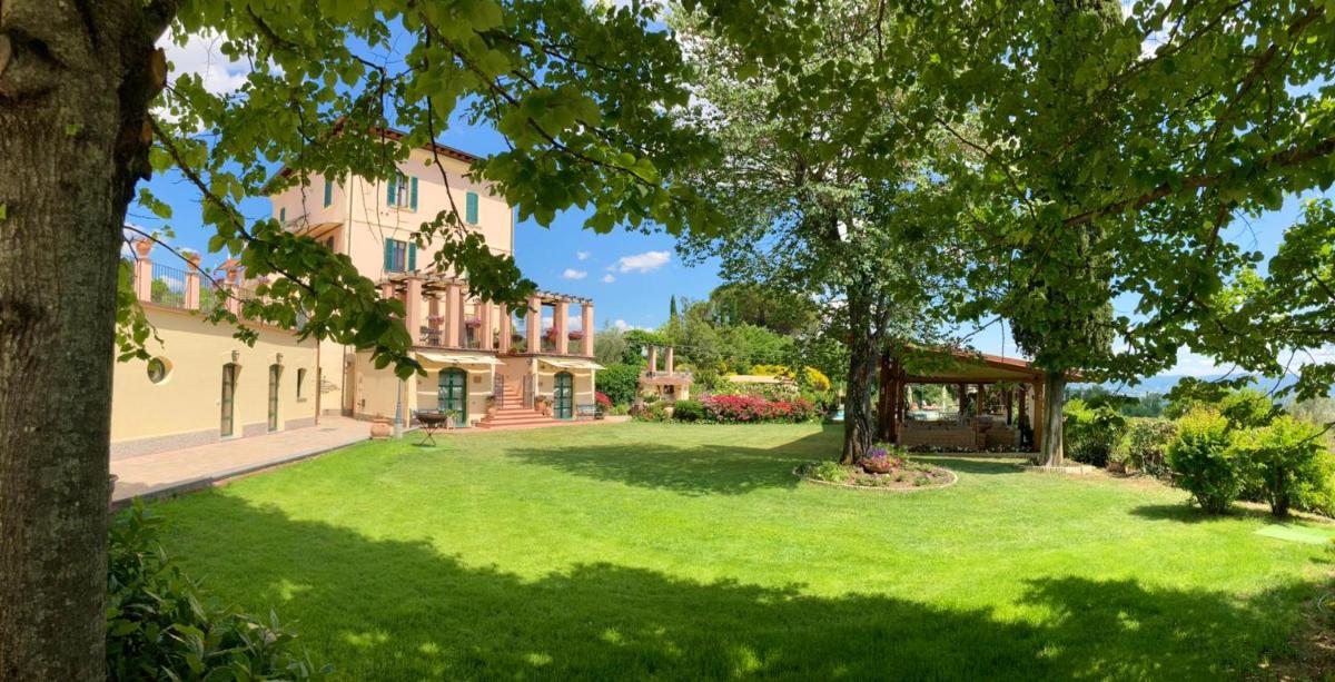 One bedroom appartement with shared pool jacuzzi and furnished terrace at Perugia - Housity