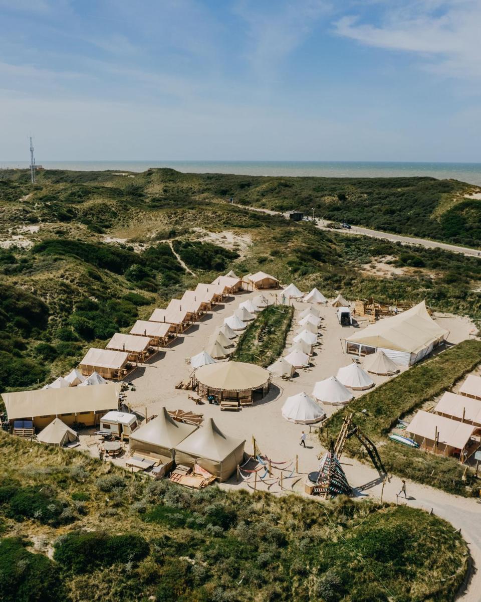 Beachcamp Bloemendaal Surf Resort - Housity