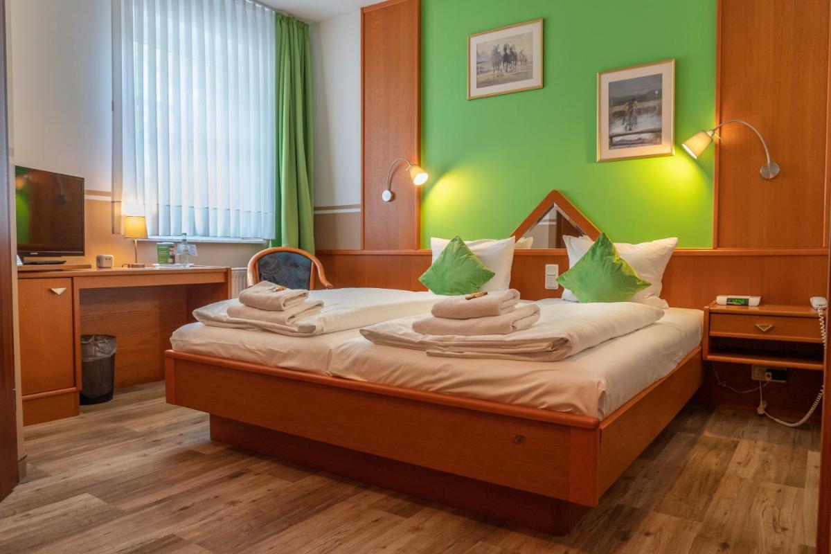 Parkhotel Neustadt Garni - Housity