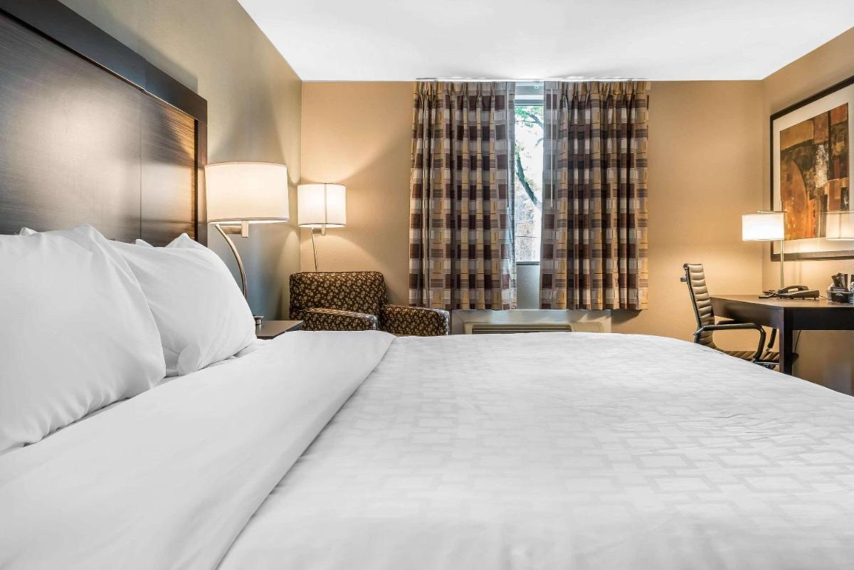 Clarion Inn Belle Vernon - Housity