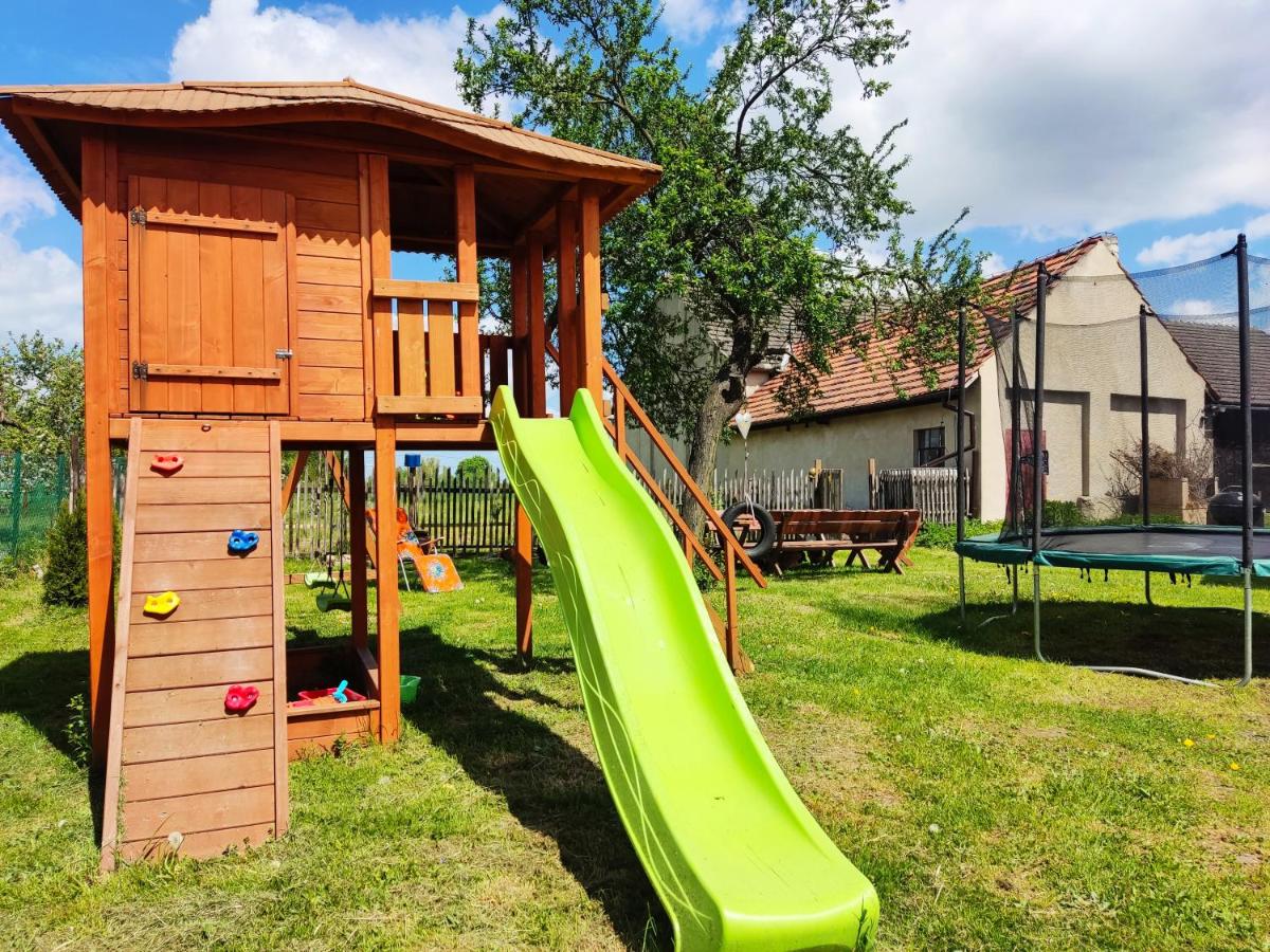 Apartament GórnyŚląsk blisko jeziora - 120qm - 3 sypialnie z parkingiem i klimatyzacją - Flat UpperSilesia with Parking & air conditioning - Ferienwohnung OberSchlesien mit 3 Schlafzimmern inklusive Parkplatz und Klima - Nähe Badesee und Sandstrand - Housity