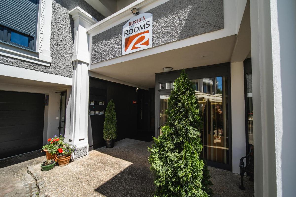 Rustica Rooms - Housity
