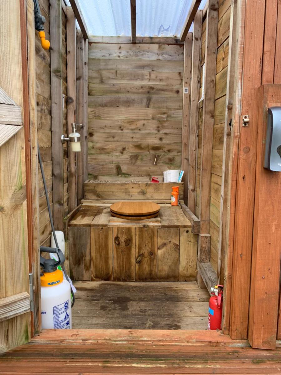Eco Crofters Wagon by the Beach - Housity