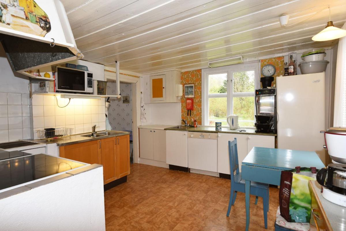 Idyllic holiday house in Sundshult - Housity