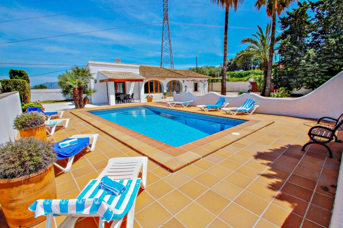Finca Sendra - rustic finca for nature lovers in Benissa - Housity