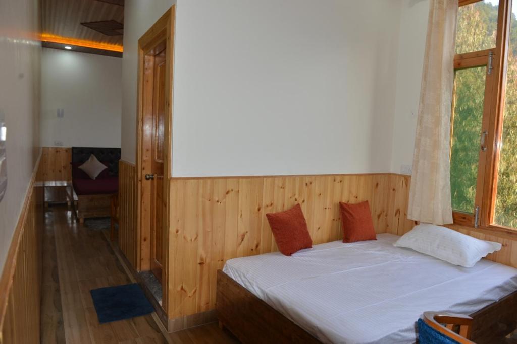 Tulip Flowing River View Hotel. - Housity