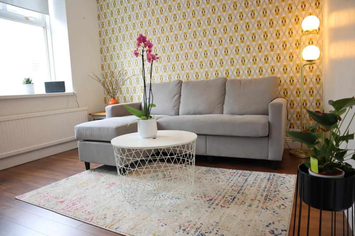 Modern 3-bedrooms house with 6 guests - Housity