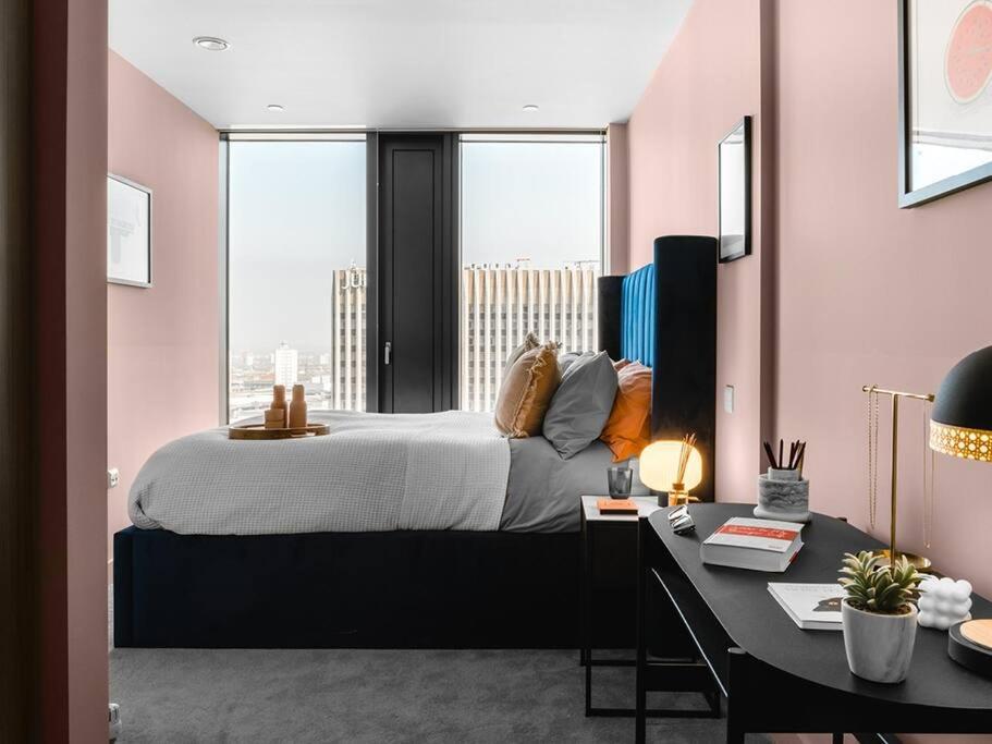 The Mercian 1 III - Luxury 2 Bed Apartment - Housity