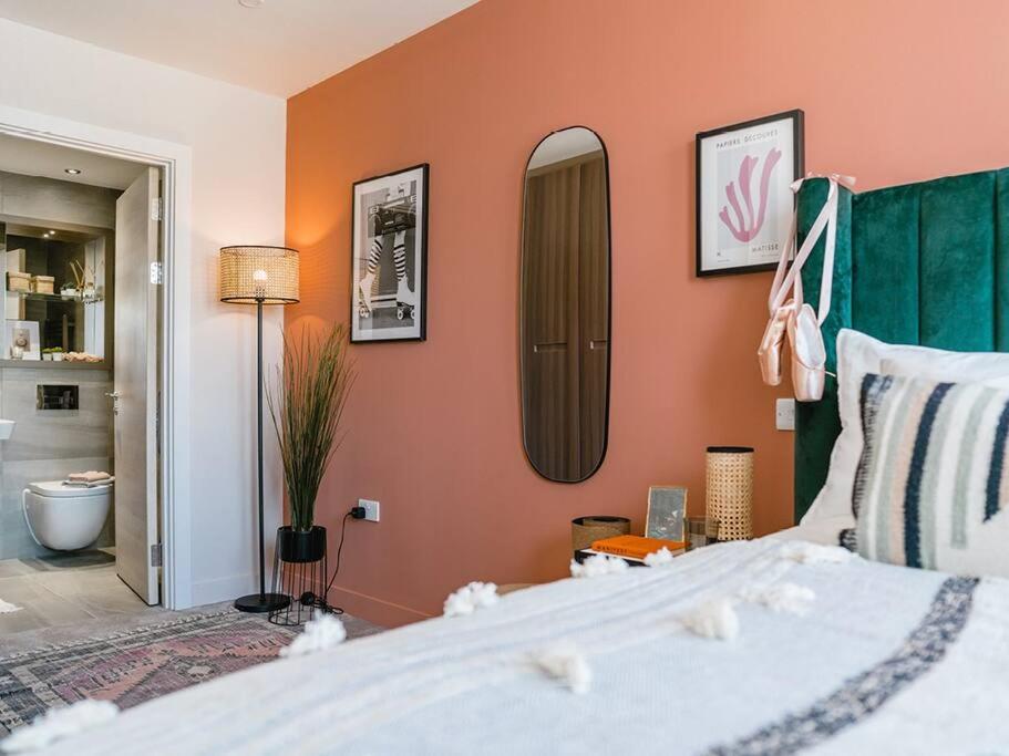 The Mercian 1 III - Luxury 2 Bed Apartment - Housity