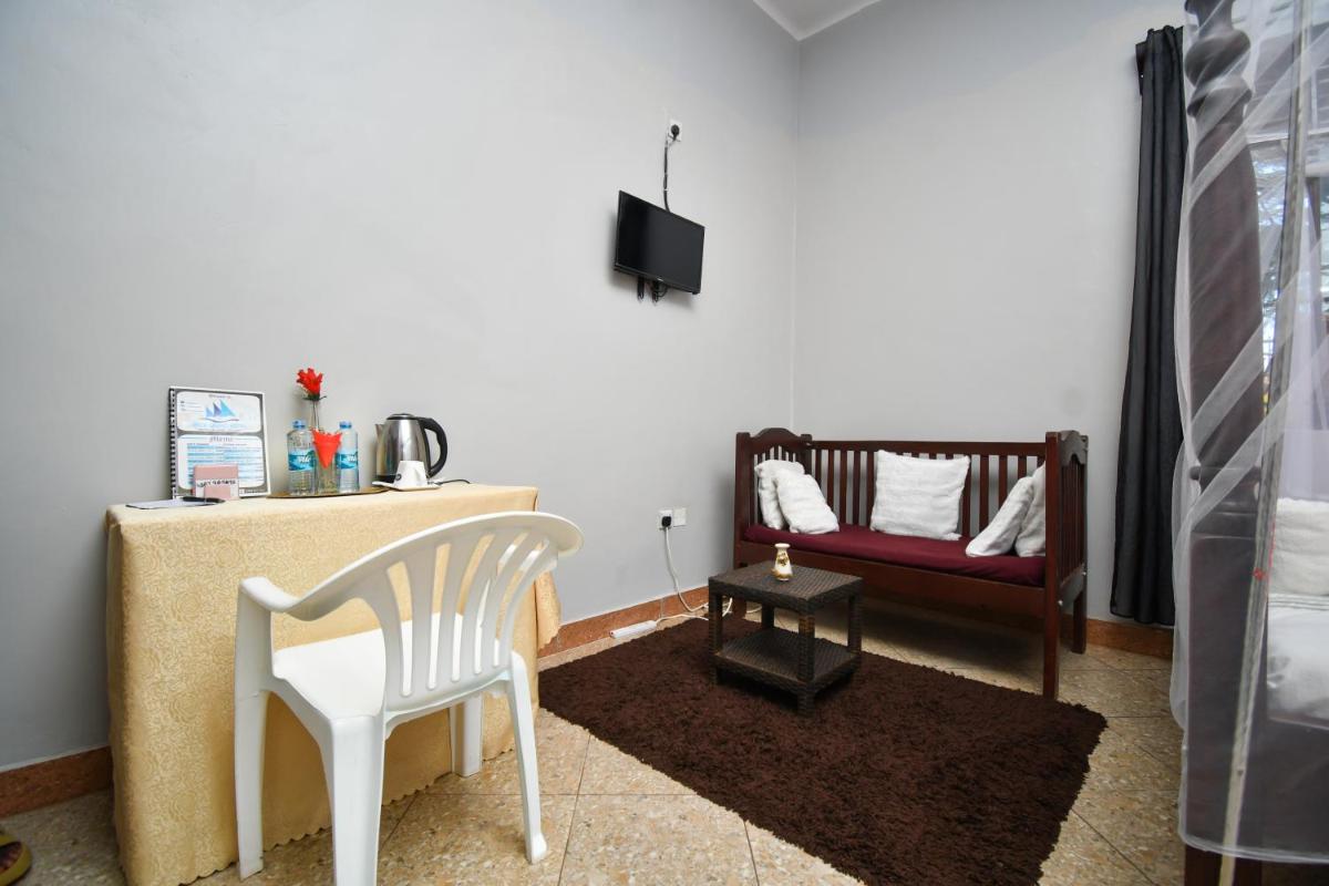 Jinja Grand Hotel - Hizvo
