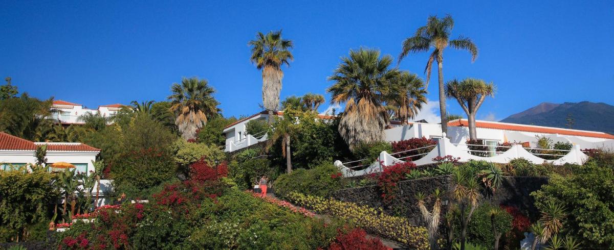 Jardín al aire libre en La Palma Jardín Resort