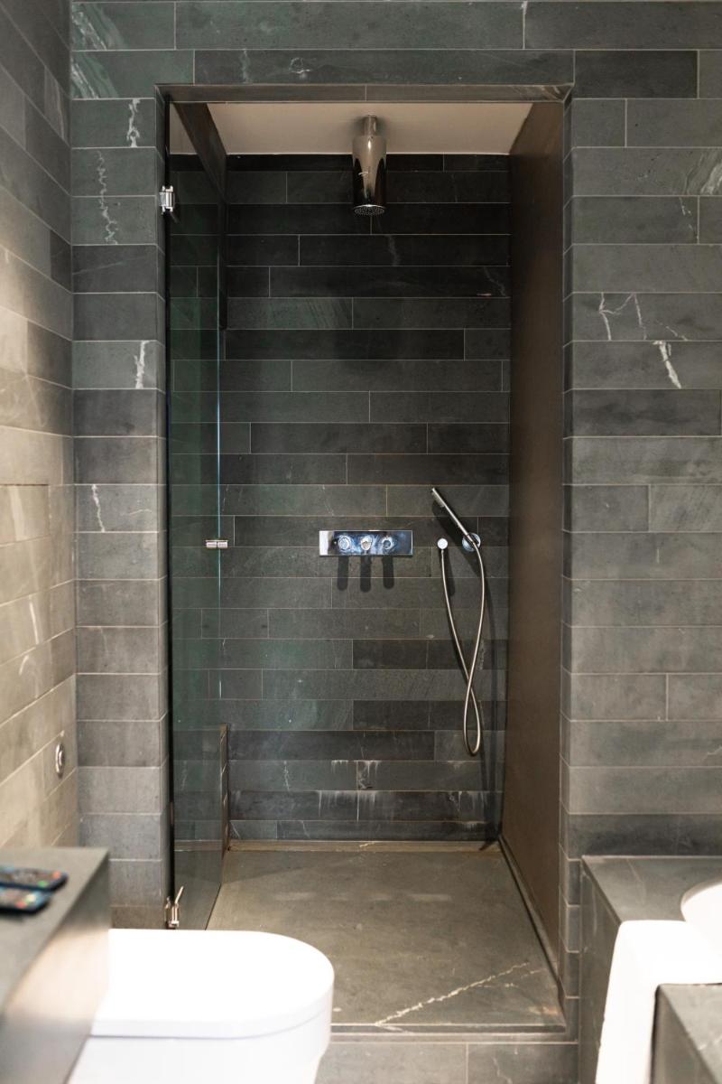 Luxury Three Bedroom Penthouse - By Resify - Housity