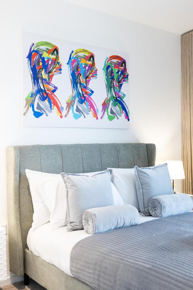 Luxury Three Bedroom Penthouse - By Resify - Housity