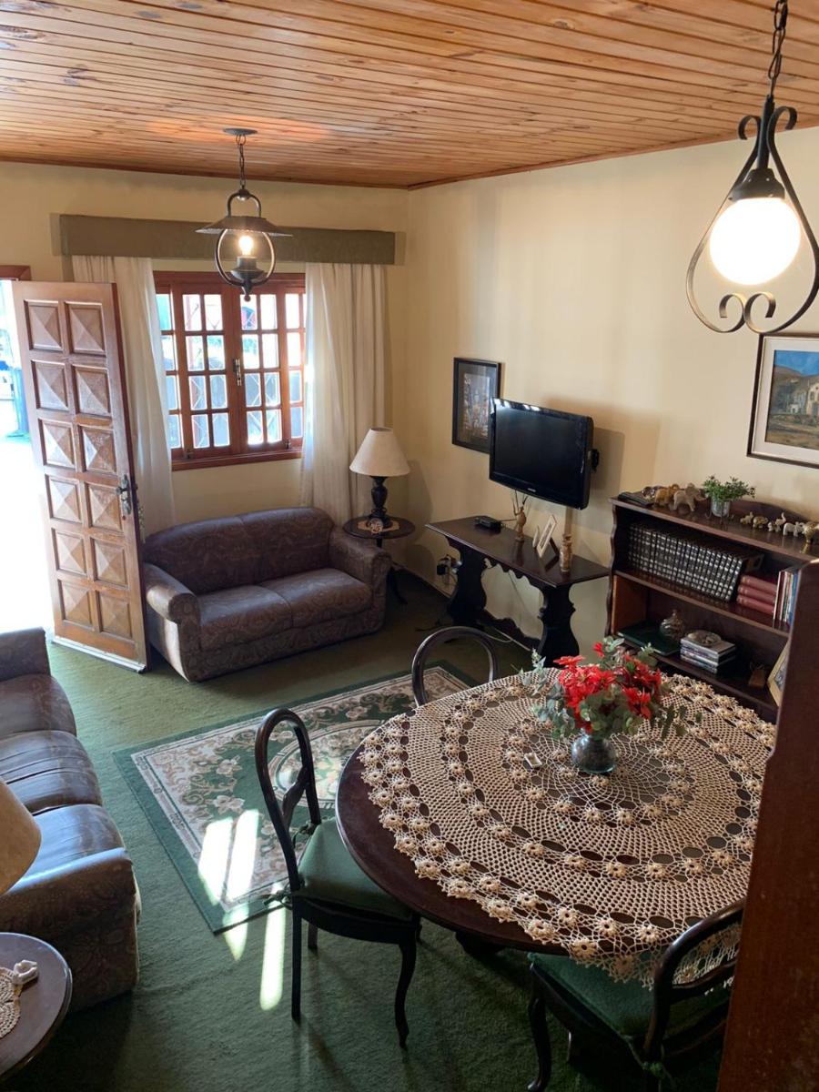Casa aconchegante pertinho de tudo, ótima localização. - Housity