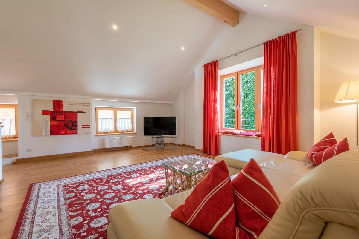 Suitetrails - Ferienhaus Schlierachtal